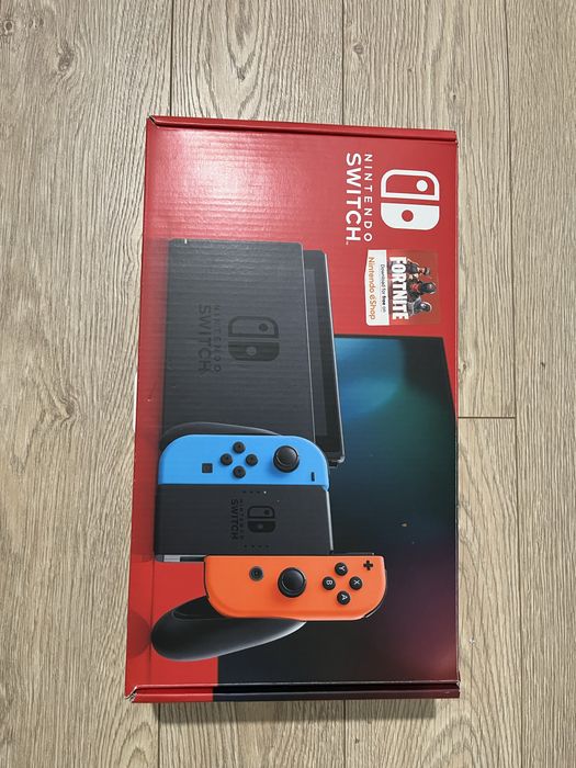 Nintendo Switch пълен комплект + Kirby Star Allies, Animal