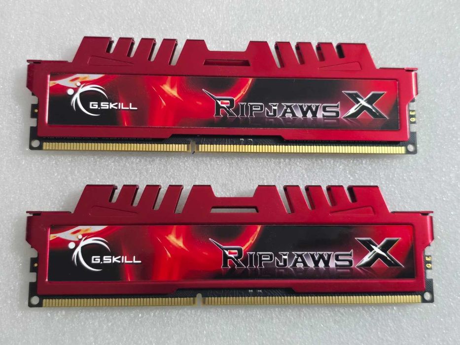 Memorie RAM desktop G.Skill Ripjaws X 8GB (2x4GB) DDR3 1600MHz CL9 1.50v PC3-12800 F3-12800CL9D-8GBXL
