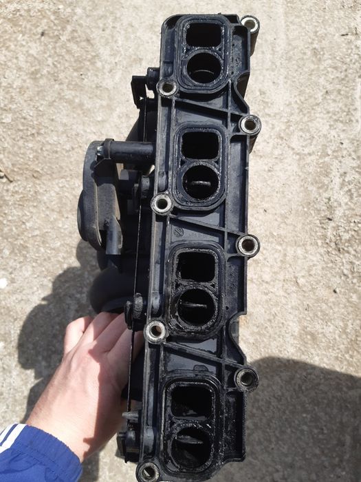 Всмукателен колектор Мерцедес 220 цди/cdi