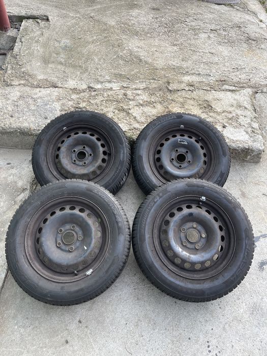 Anvelope/cauciucuri iarna 195/65/15 5x112 vw skoda passat golf caddy
