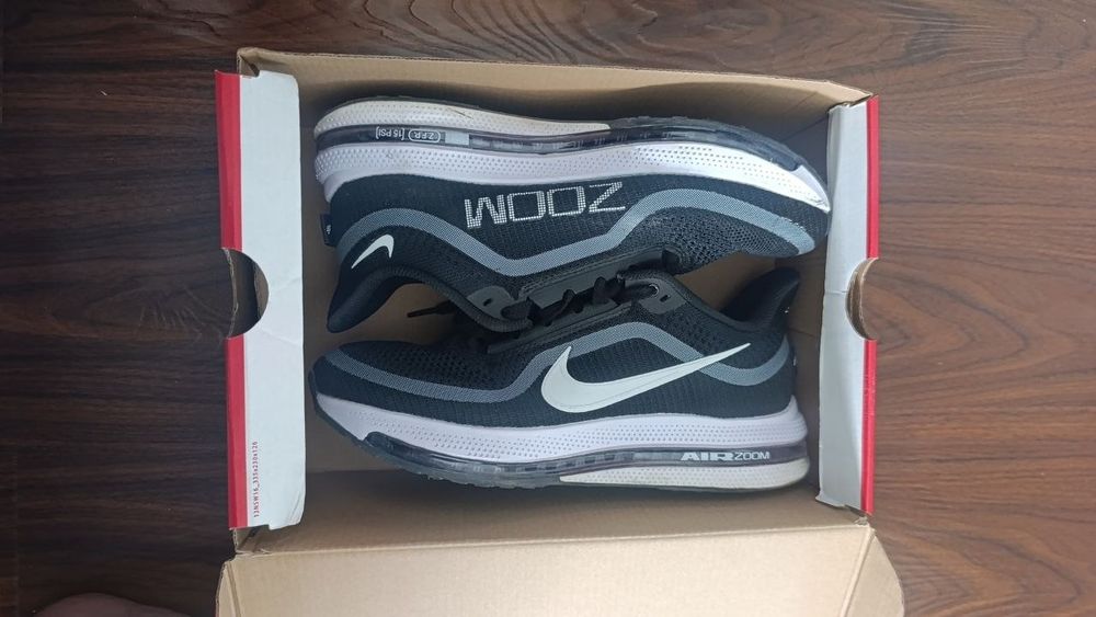 Nike air zoom 43