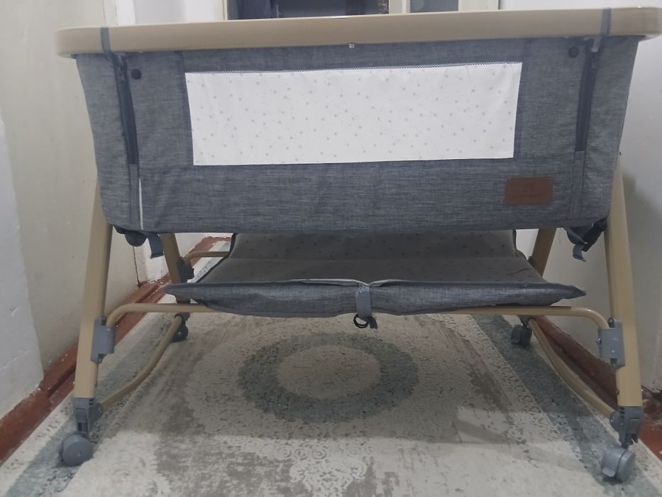 Продам манеж  состояние  хорошее