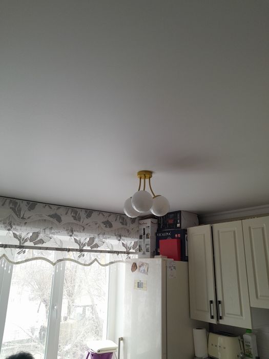 Продам люстра в отличном состоянии