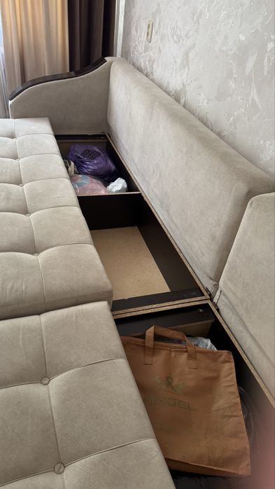 Диван  прямой продаю