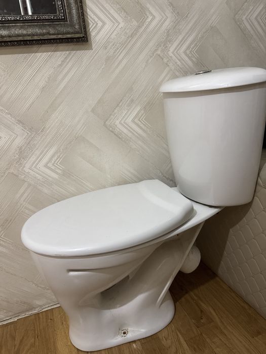 Продам унитаз состояние хорошее