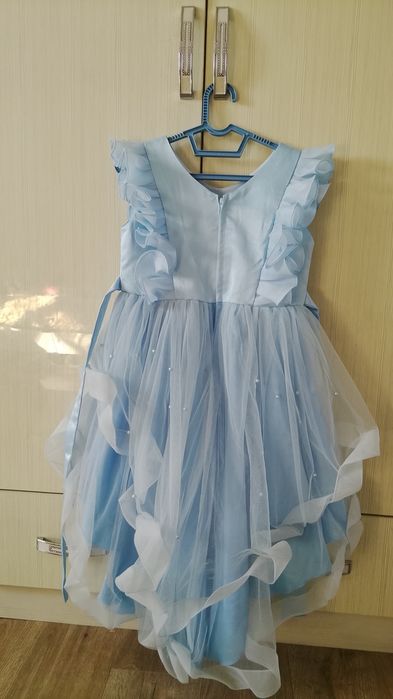 Продам красивое платье