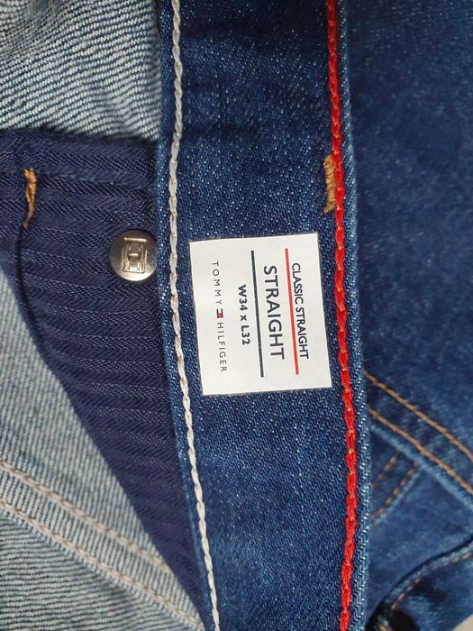 Blugi TOMMY HILFIGER "Classic Straight" - Marime W34 L32 (Talie 89 cm)