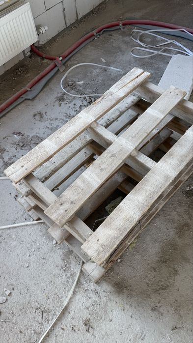 Поддоны 16шт самовывоз