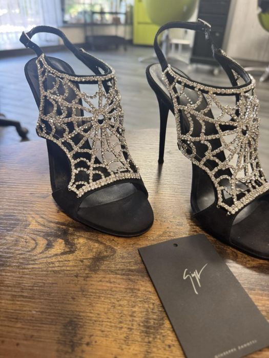 Оригинални обувки Giuseppe Zanotti