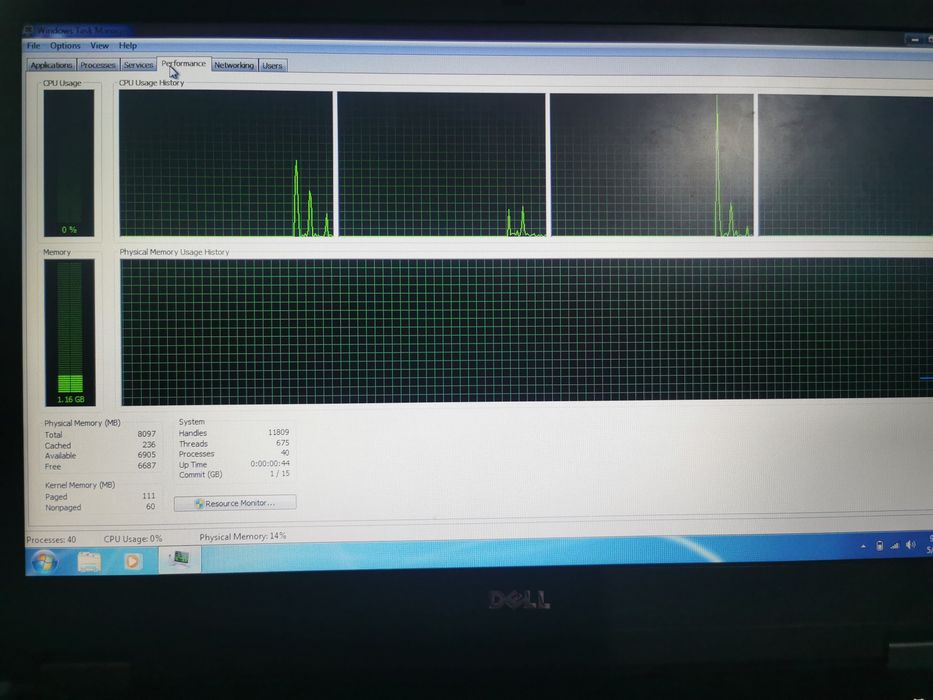 LAPTOP  DELL  -  ca nou