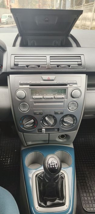 Mazda 2 ~ 1.4 benzină ~ 138.000km ~ 2005 ~ Schimb