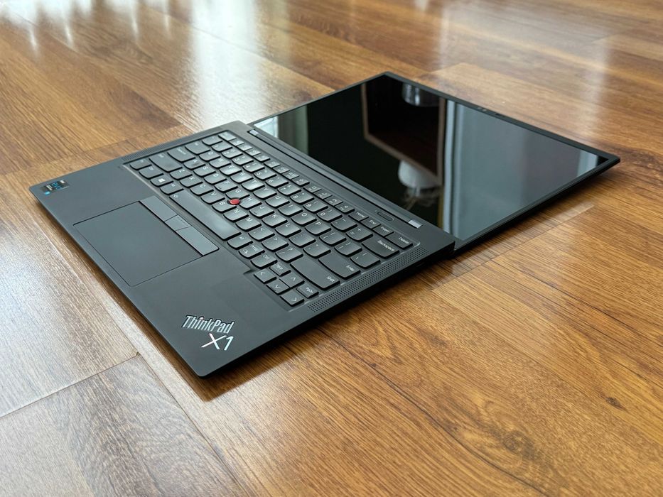 14' HDR 4K UHD+ Core i7-1185G7 Lenovo ThinkPad X1 Carbon Gen 9 16GB LPDDR4X/512GB NVMe/Win 11/Бат 8ч
