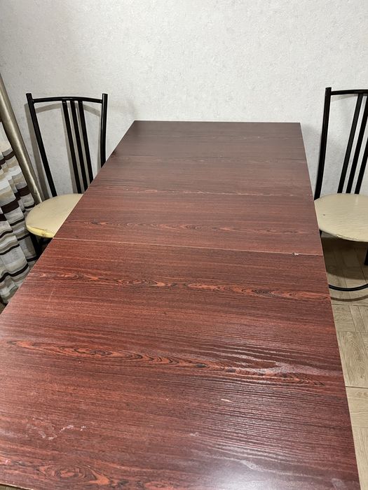 Продается стол книжка