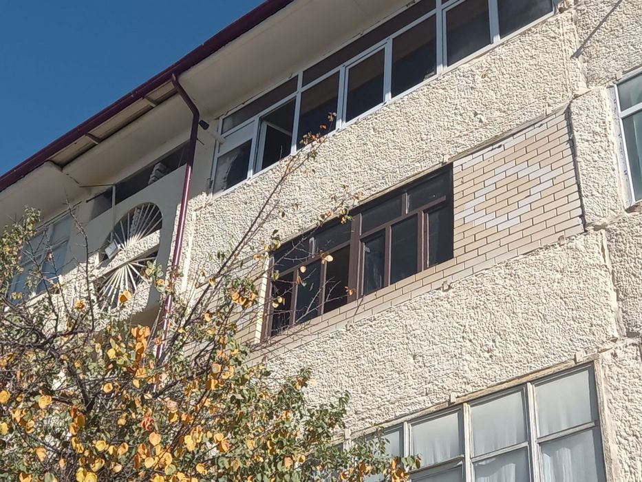 Parkent tumani Krasnogorskiyda 2 xonali uy sotiladi