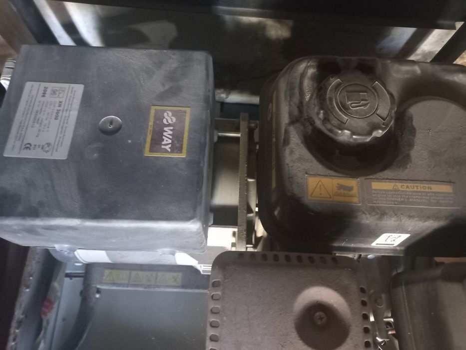 Продаётся генератор почти новый