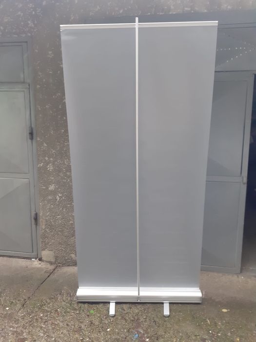 Steaguri/rolap publicitare Vela 3 buc Noi ..pret per buc