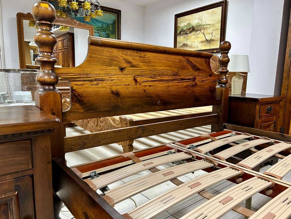 Спален комплект от масивно дърво