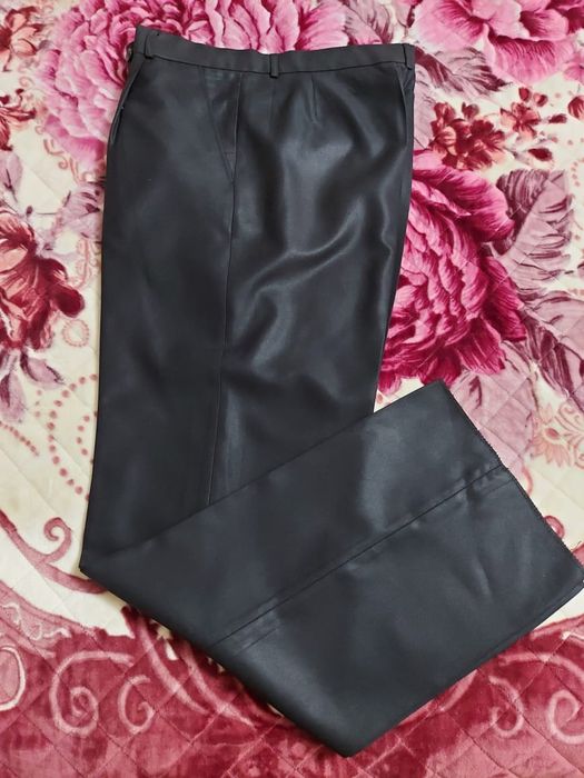 Костюм-тройка новый