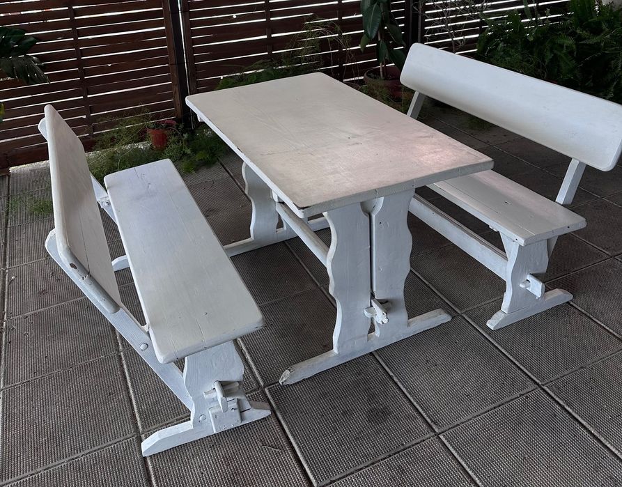 Продавам маси с пейки