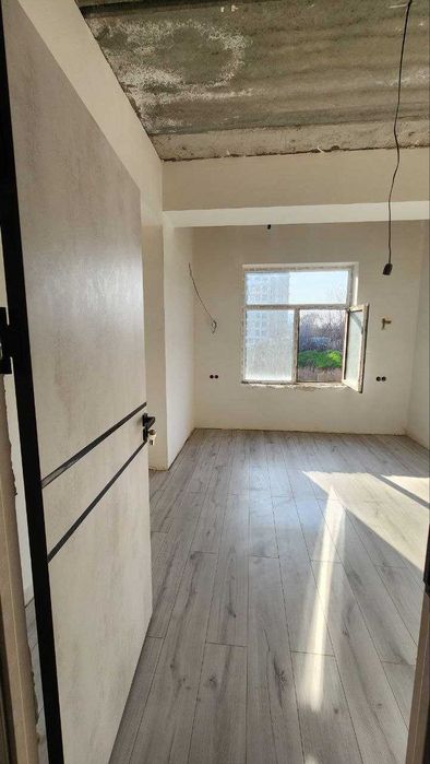 Srochniy novostroyka sotiladi