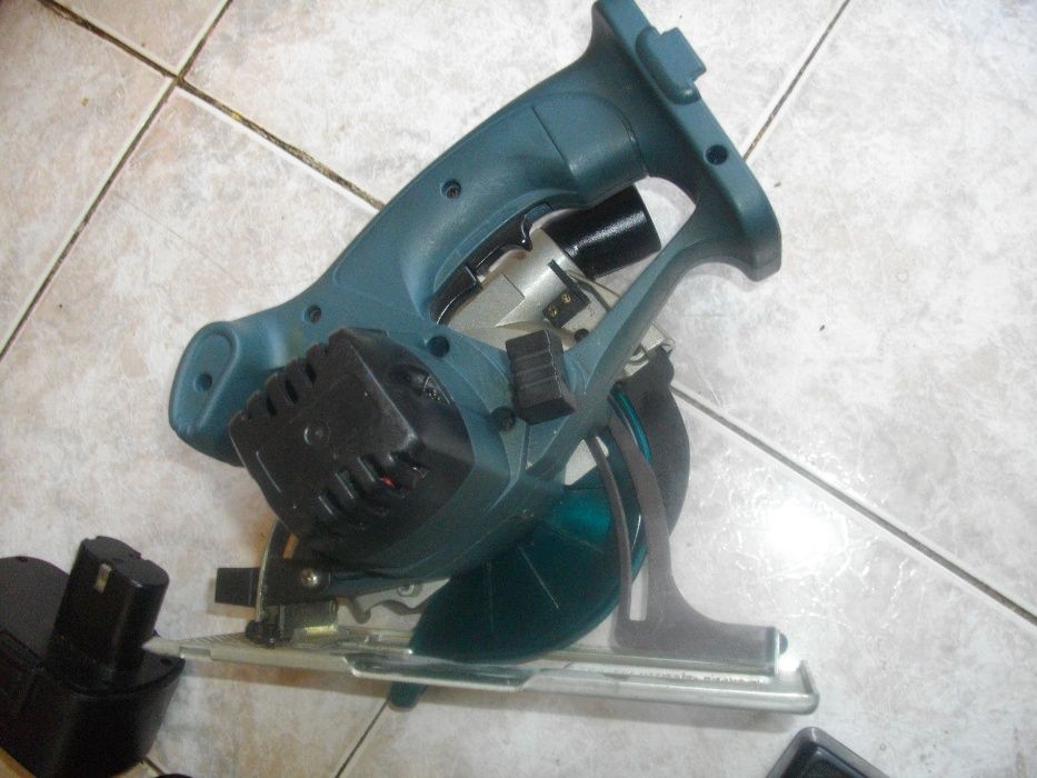 Нов немски акумулаторен 18 Волта РЪЧЕН ЦИРКУЛЯР с 2 Батерии T.I.Р.