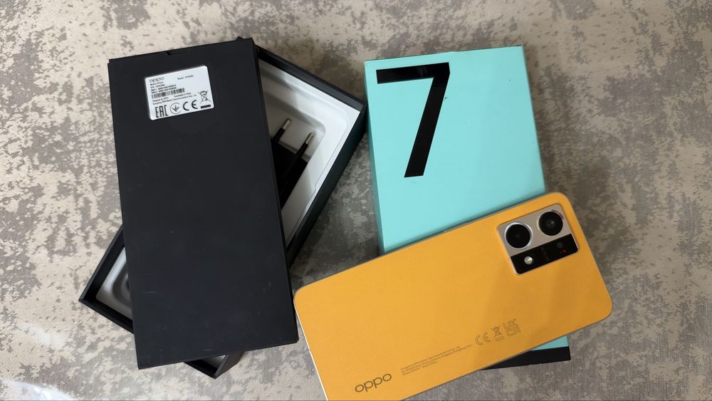 Продам OPPO Reno 7