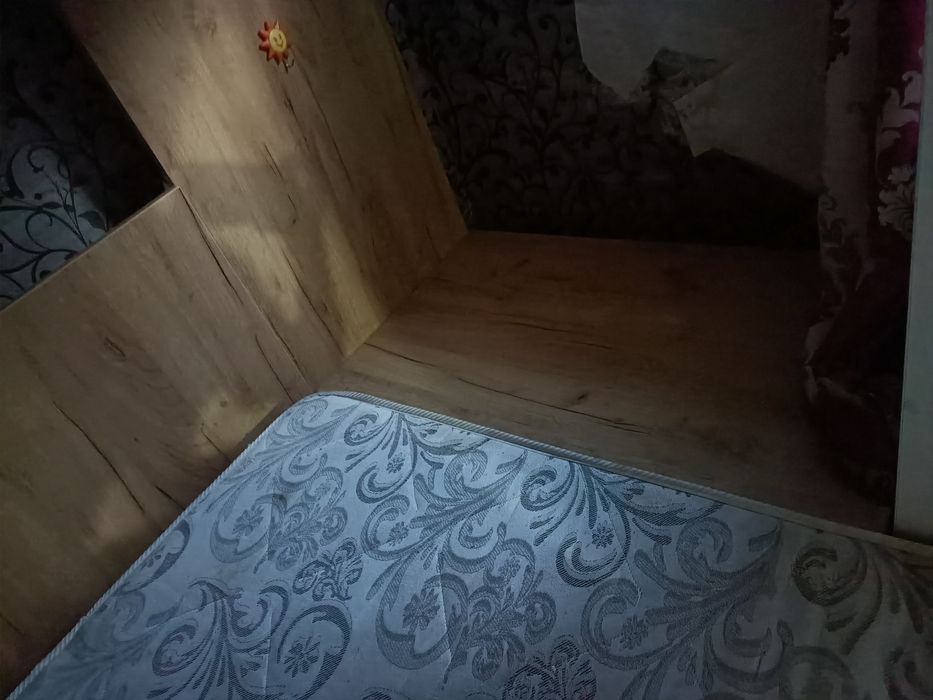 Двухъярусная кровать