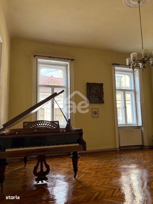 Apartament Ultracentral 3 camere 106 mp