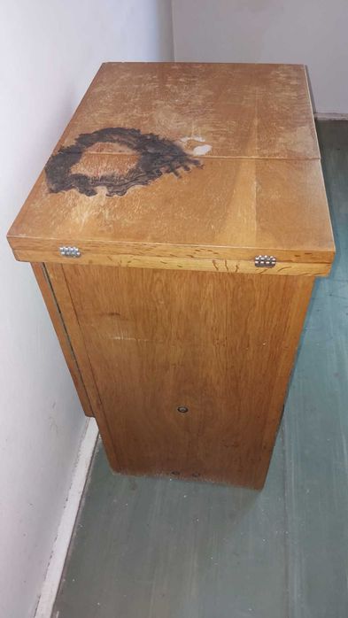 Vand masina cusut Veronica tip mobilier - 150 ron