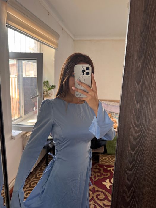 Продаю Платье по 6000 тг