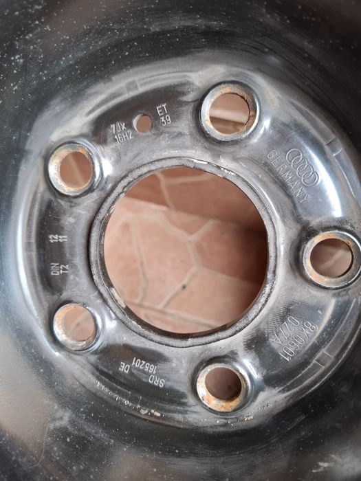 Jante Audi Vw cu anvelope iarna pe 16 pret pe set