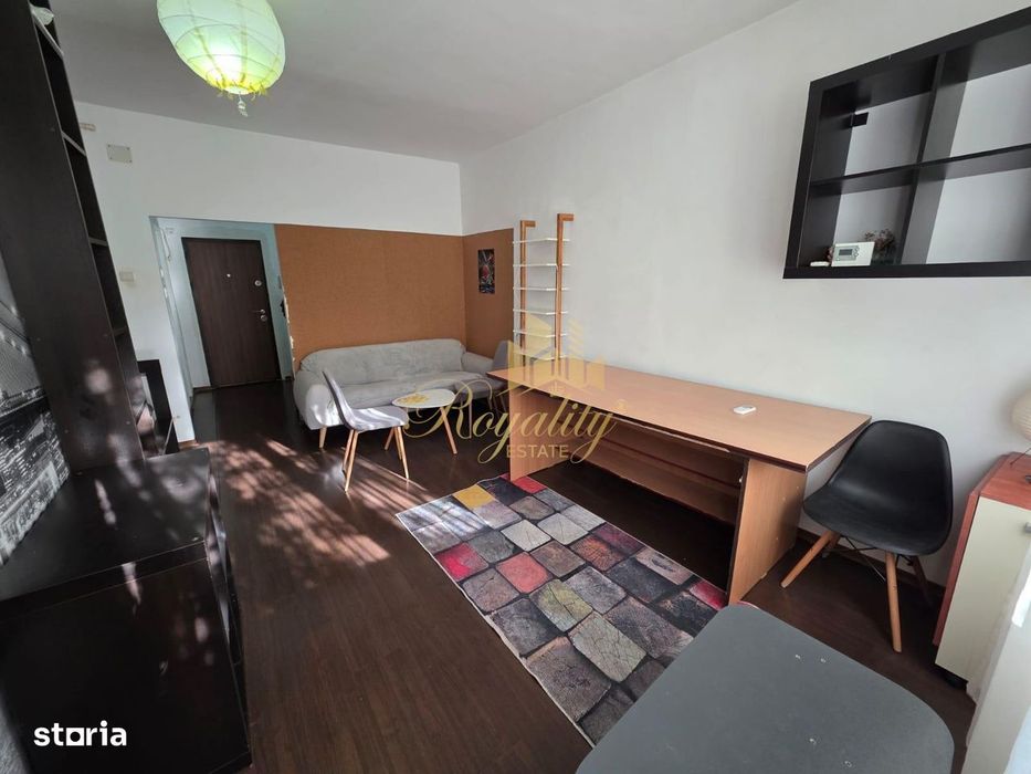 Apartament 1 camera, centrala proprie, etaj 1 - Zona Complexului Stude