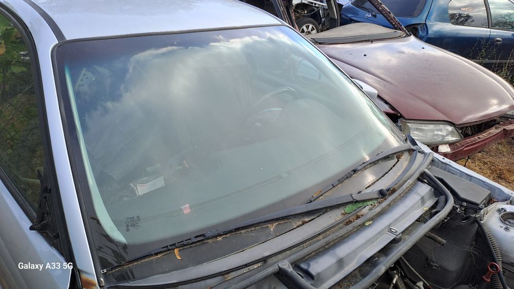 Предно (челно) стъкло за БМВ е46/BMW E46