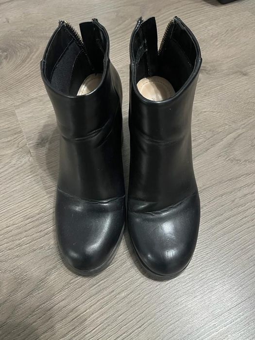 Botine marime 35 cu platforma Pull&Bear