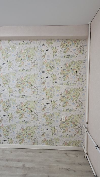 Поклейка обоев  и шпаклевка