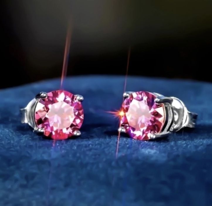 Серьги гвоздики бриллиантовые