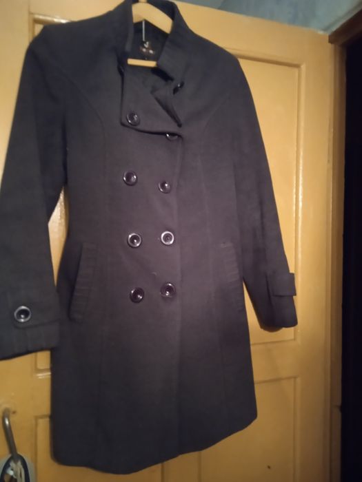 Продам демисезонные и  джинсовые  куртки