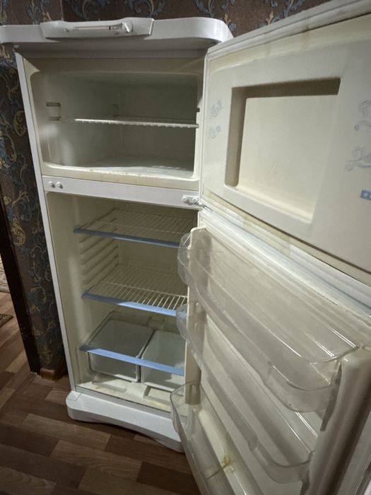 Продаётся холодильник 15 тыс