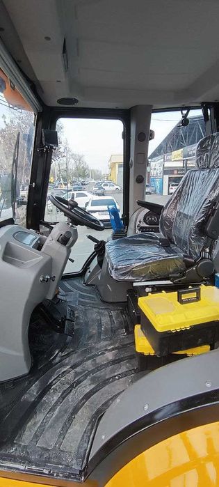 Экскаватор погрузчик VIAMAR 350D