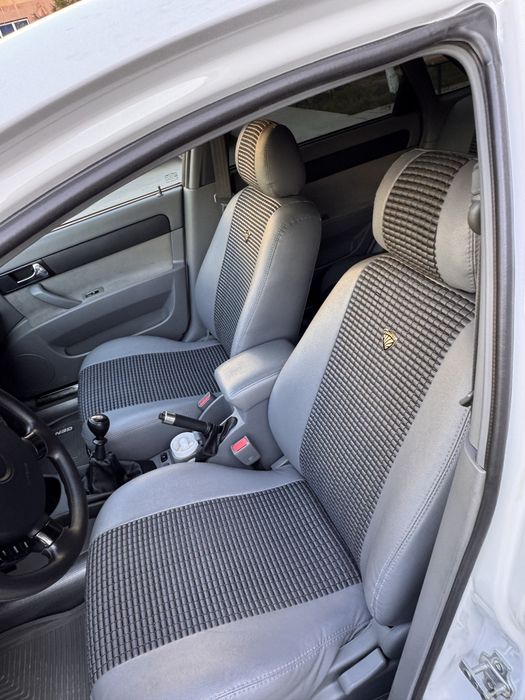 Chevrolet lacetti gentra optima sotiladi