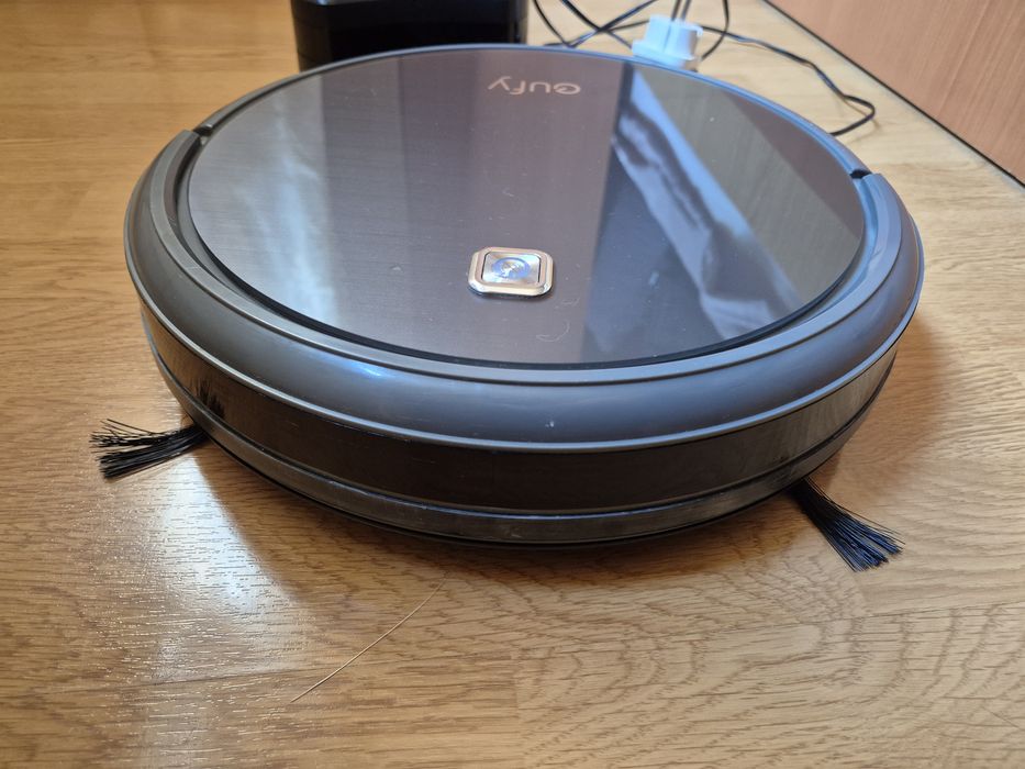 Aspirator robot smart  eufy RoboVac 11c
