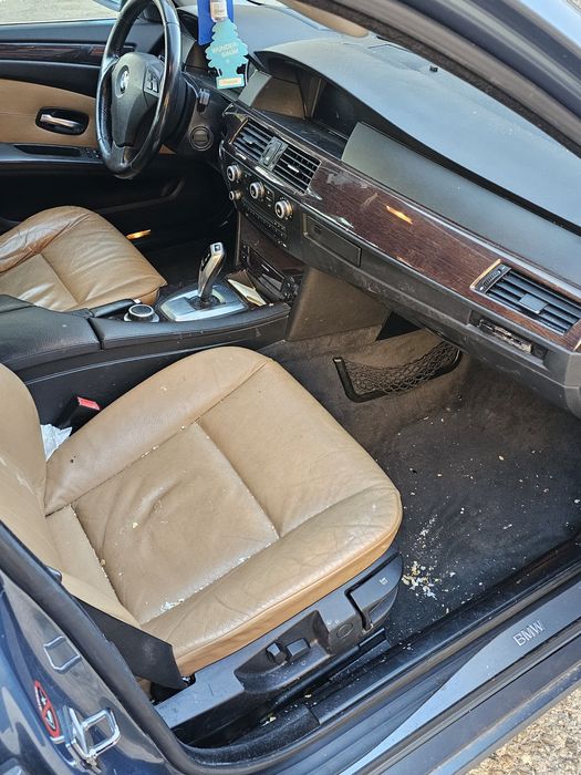 Кожен салон бмв е61 bmw e61 salon s podgrev полу ел с подгрев