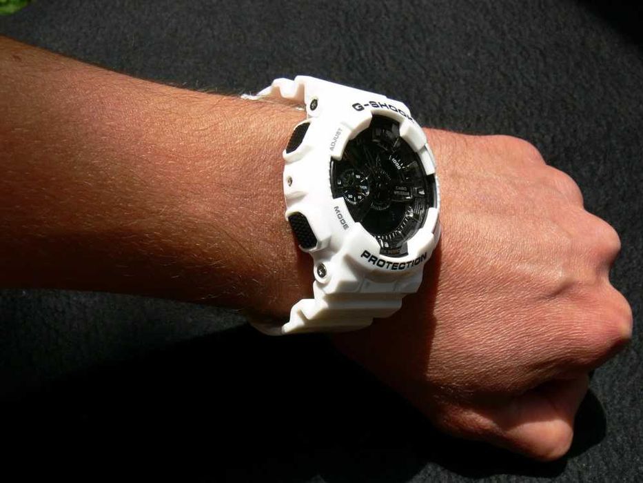 Ceas Sport CASIO G-SHOCK GA-110 WHITE&BLACK-ALB Lucios Nou !! 2026 !!