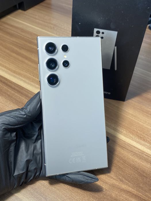 Samsung Galaxy s24 ultra • 512 GB • Titanium Gray