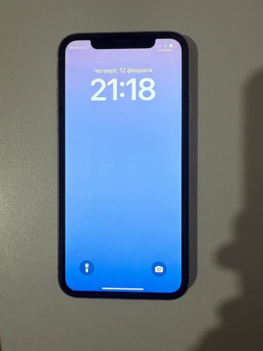 Продам Айфон 11 в отличном состоянии