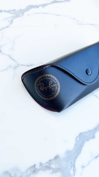 Toc de protectie Ray Ban cu laveta
