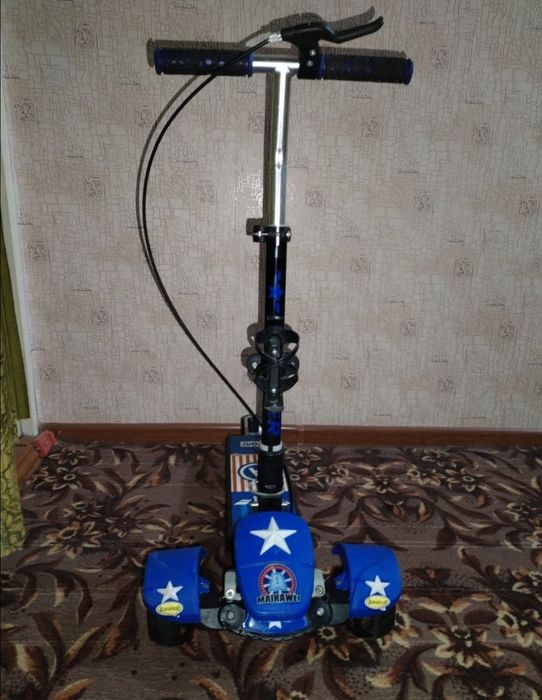 Детский самокат с подсветкой гелевых колес