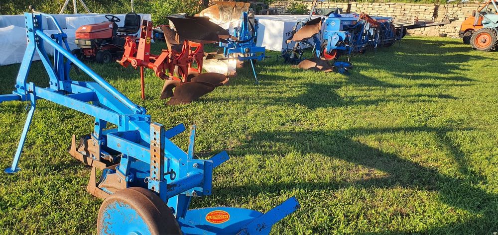 Plug tre brazde/3 trupite Lemken/plug Lemken