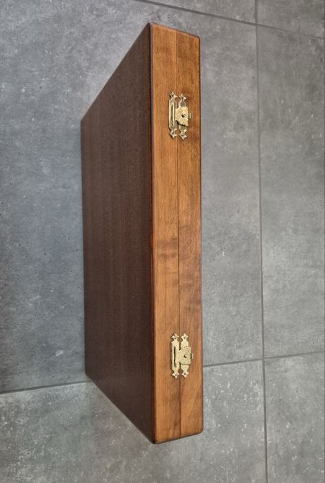 Дървена табла за игра