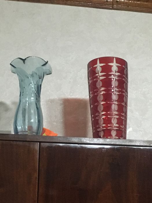 вазы для цветов и другие стеклянные вещи